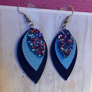 Navy blue three layer earring